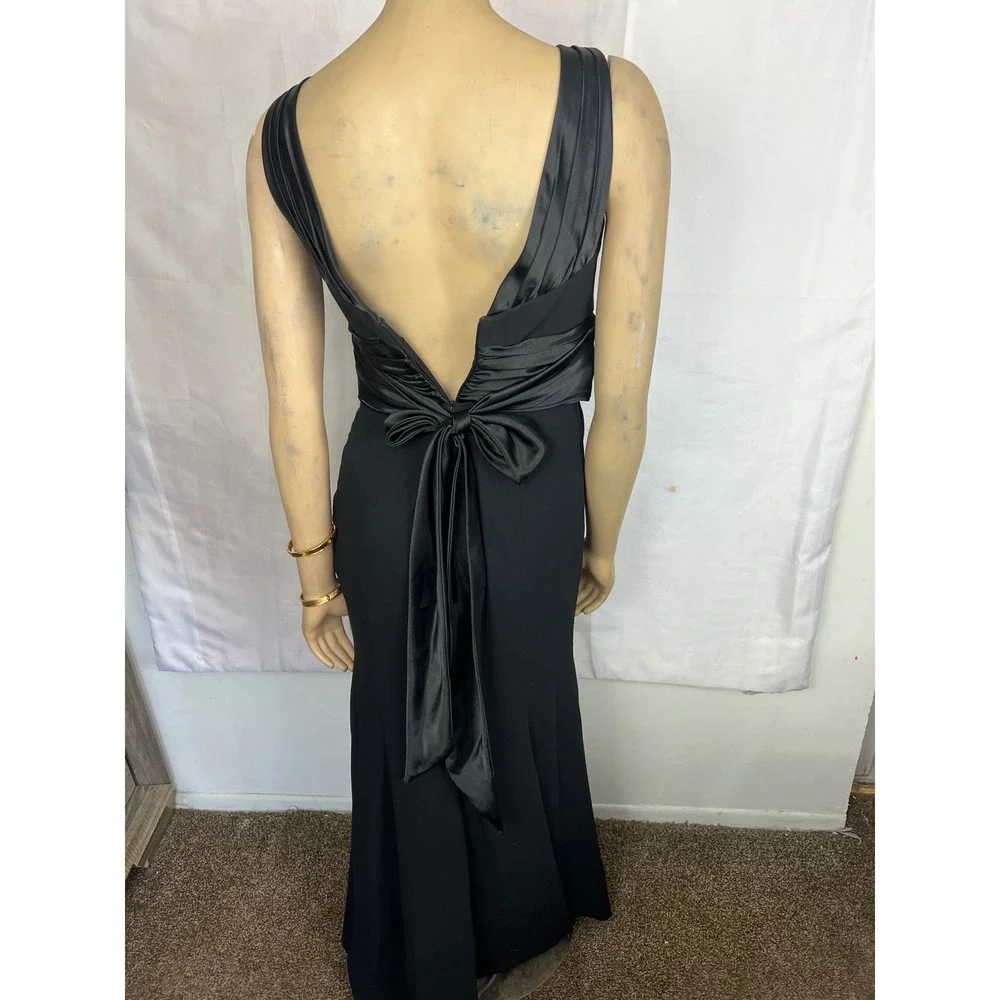 Formal Black High Neck Open Back Evening Gown with Satin Bow Detail Floor Length - Picture 3 of 9